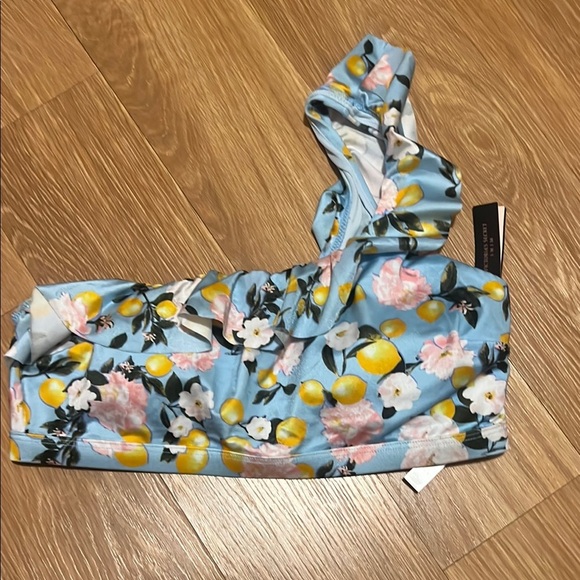 Victoria's Secret Blue Floral Bikini Top - Picture 1 of 4